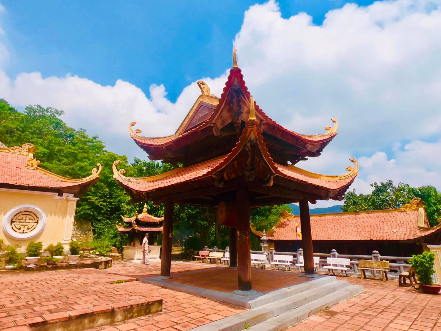 Chùa Núi Một (Vân Sơn Tự)