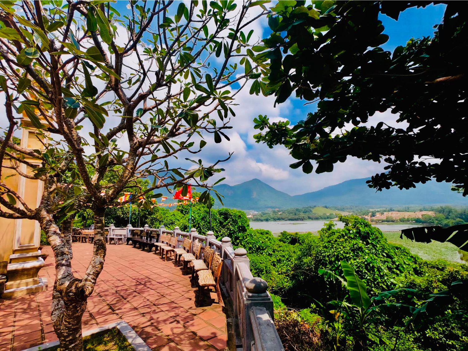 Chùa Núi Một (Vân Sơn Tự)