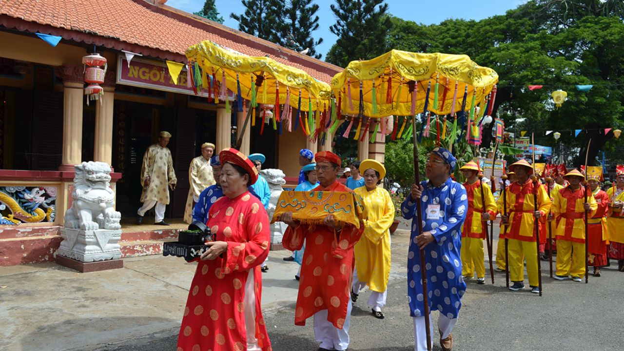 miếu ngũ hành côn đảo
