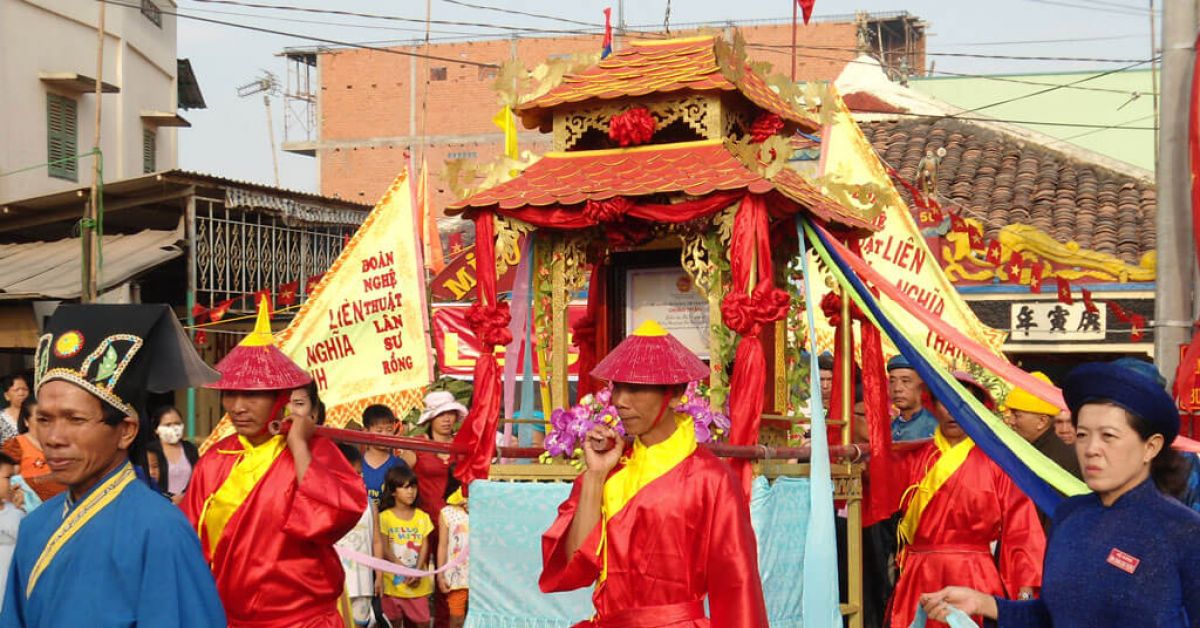miếu ngũ hành côn đảo