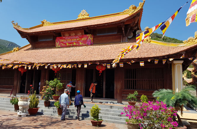 chùa Núi Một