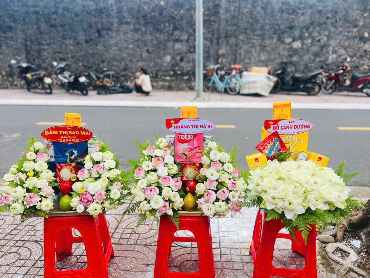 Dịch vụ viếng hộ Cô Sáu