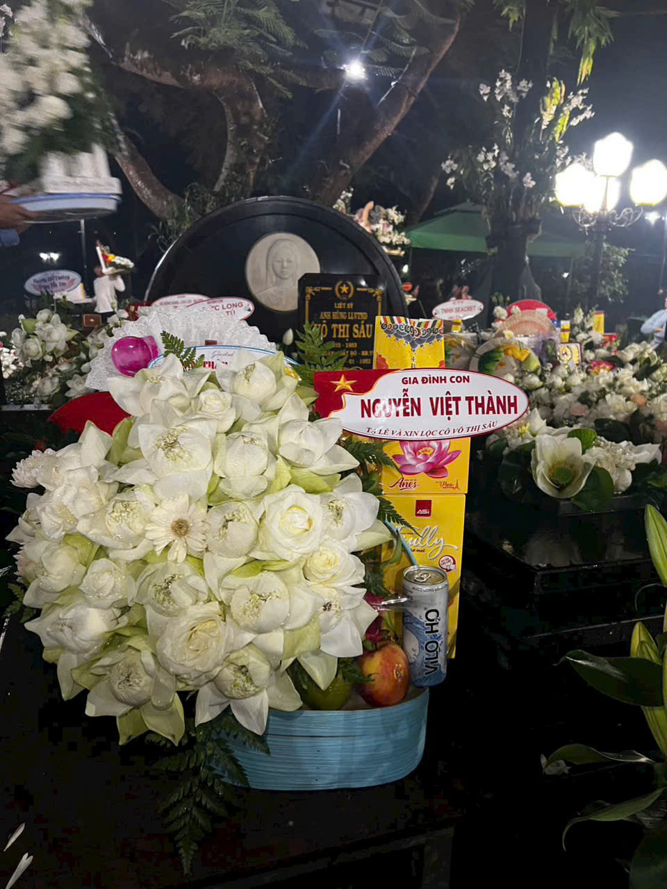 Dâng lễ hộ Côn Đảo