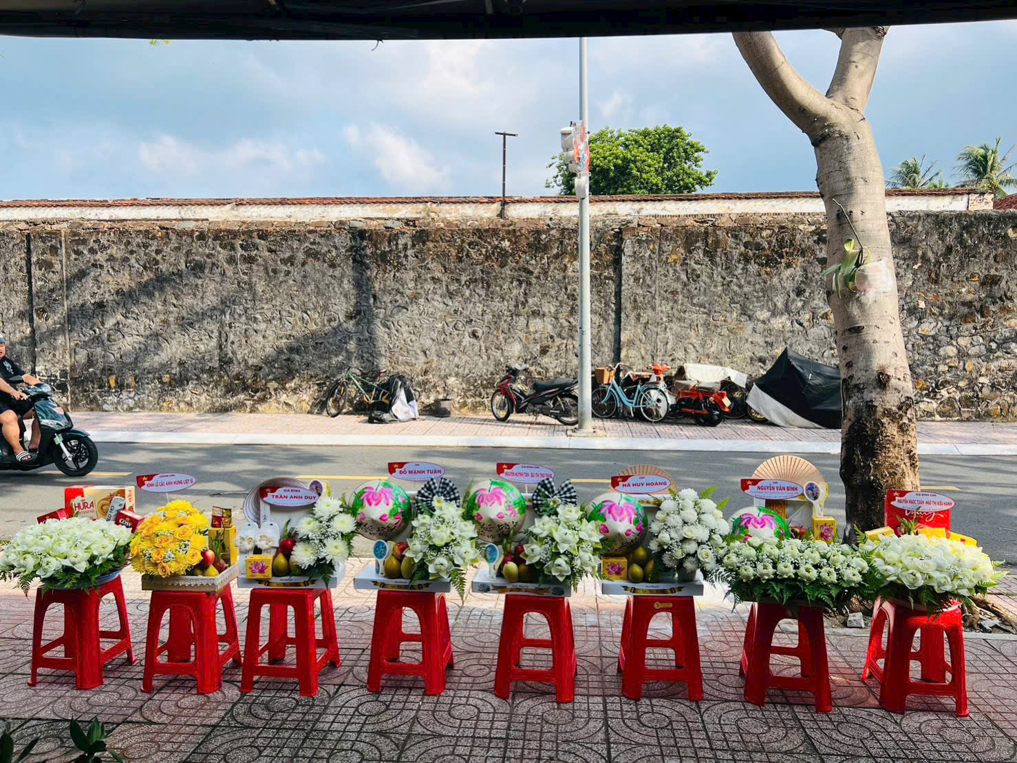 Cửa hàng đồ lễ Côn Đảo
