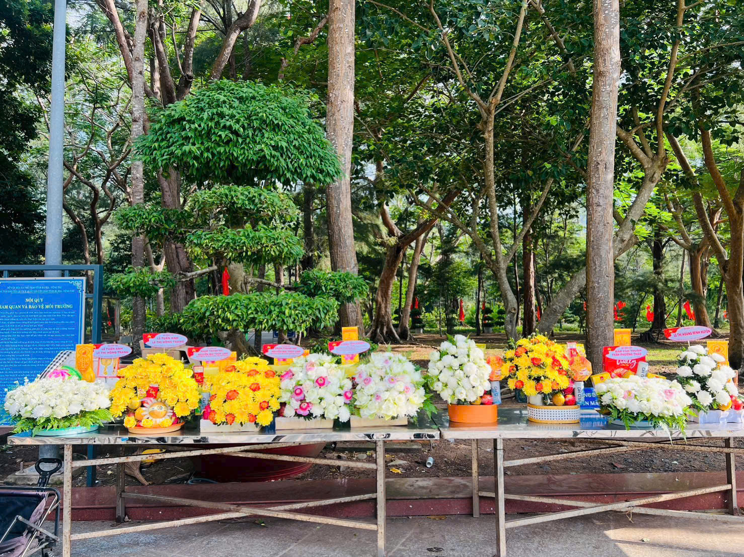 Cửa hàng đồ lễ Côn Đảo