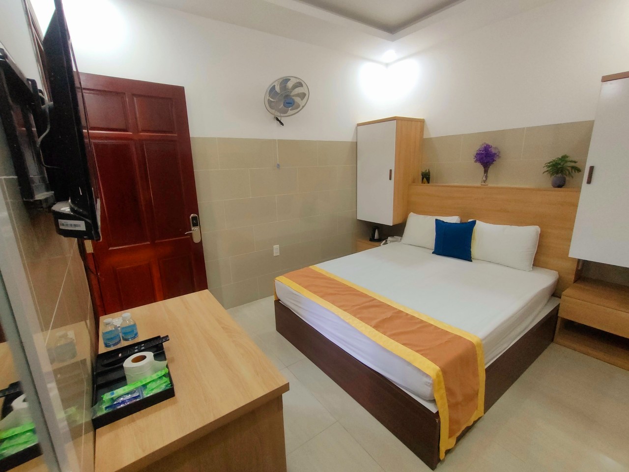 khách sạn ở côn đảo gần mộ cô sáu