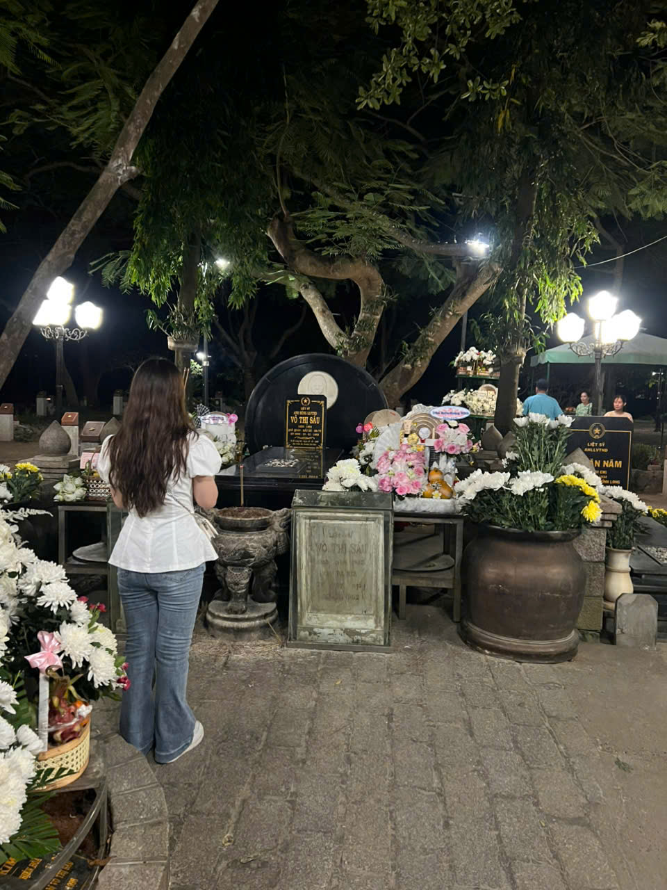 Những điều kiêng kỵ khi đi lễ Cô Sáu