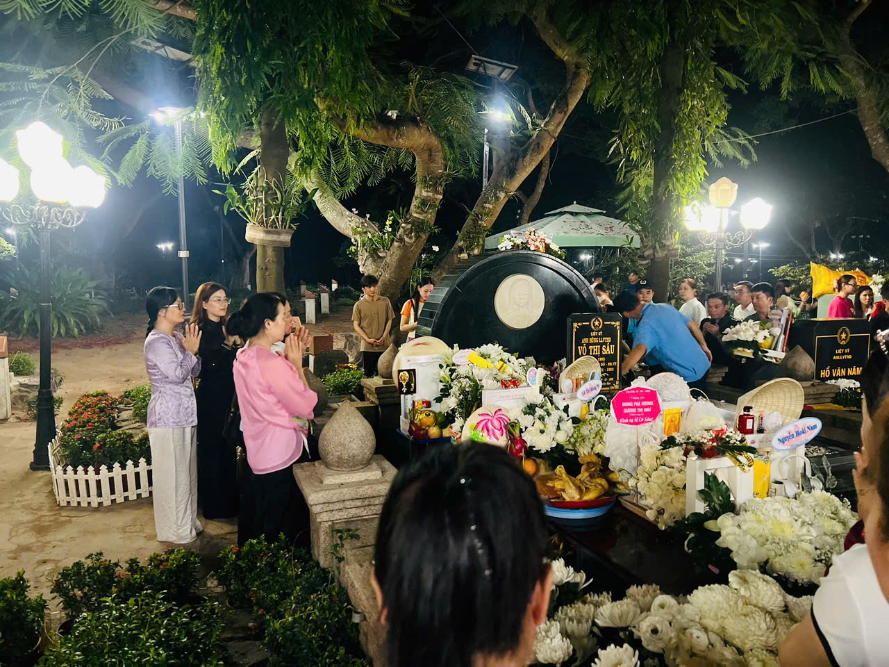 văn khấn mộ cô sáu côn đảo