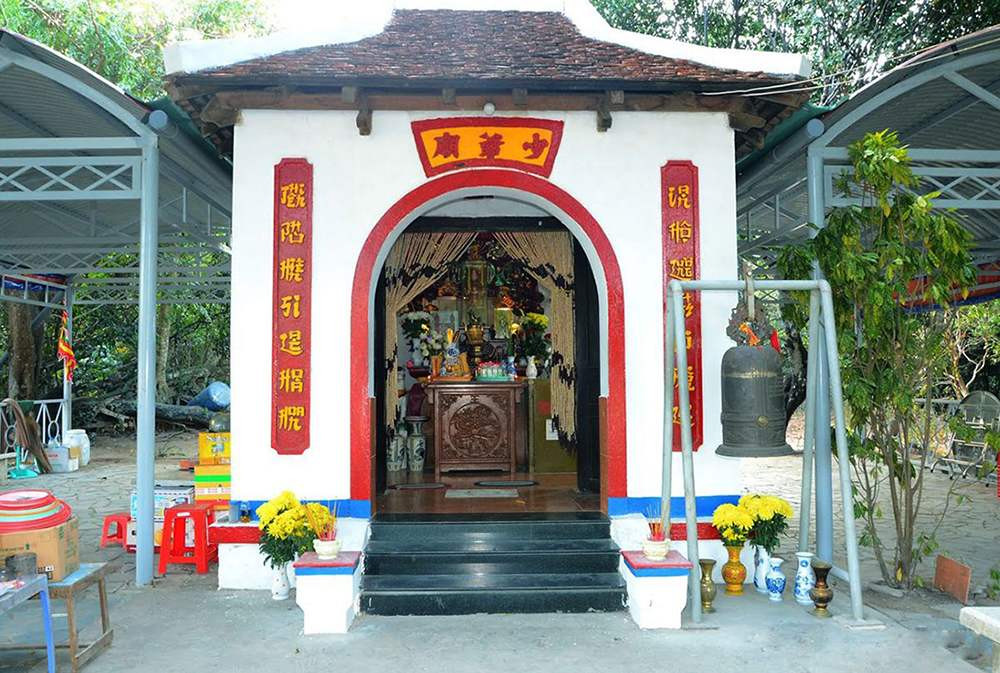 Các địa điểm linh thiêng tại Côn Đảo