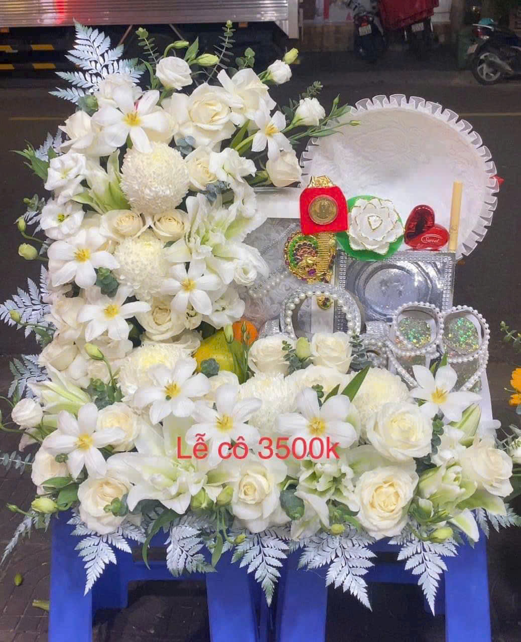 Mua đồ lễ cô sáu côn đảo