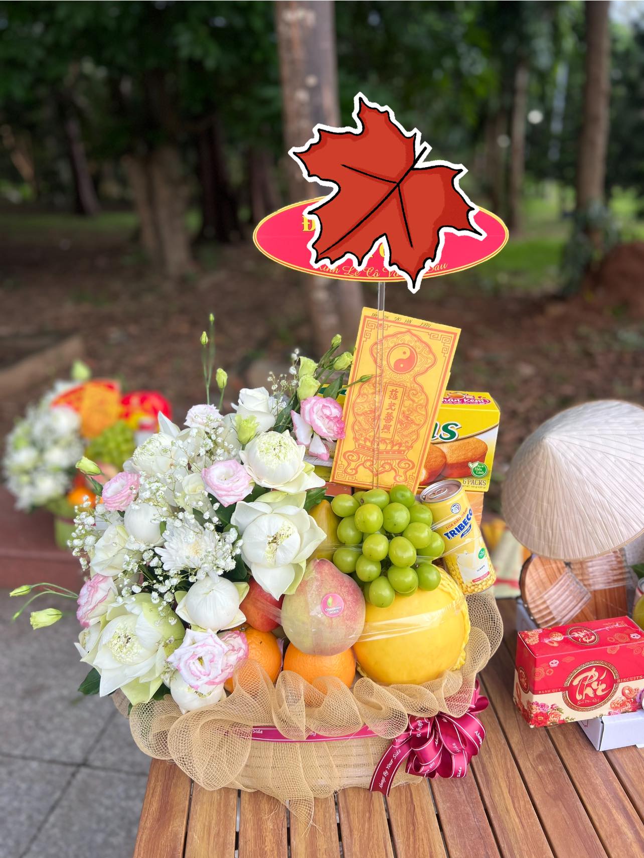 tạ lễ cô sáu từ xa